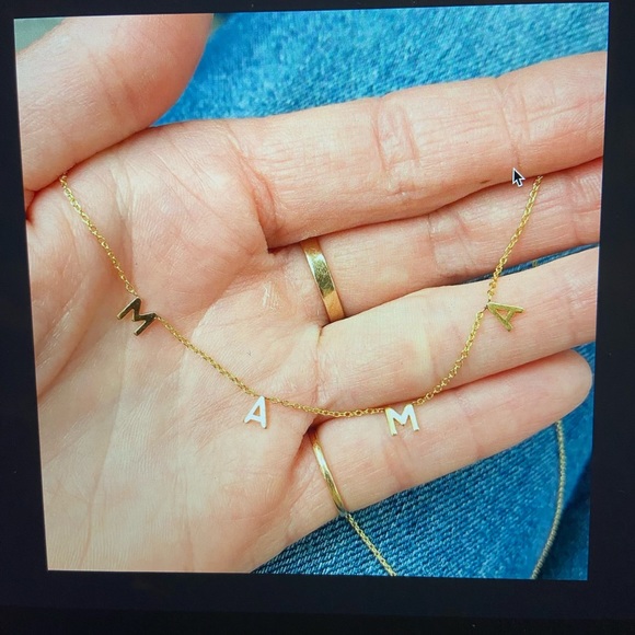 Mama Necklace - Picture 2 of 3